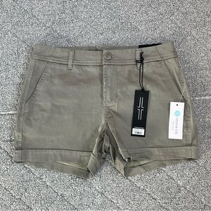 Liverpool Johnny Shorts Womens Size 8 Olive Buddy Rolled Chino Stretch NWT